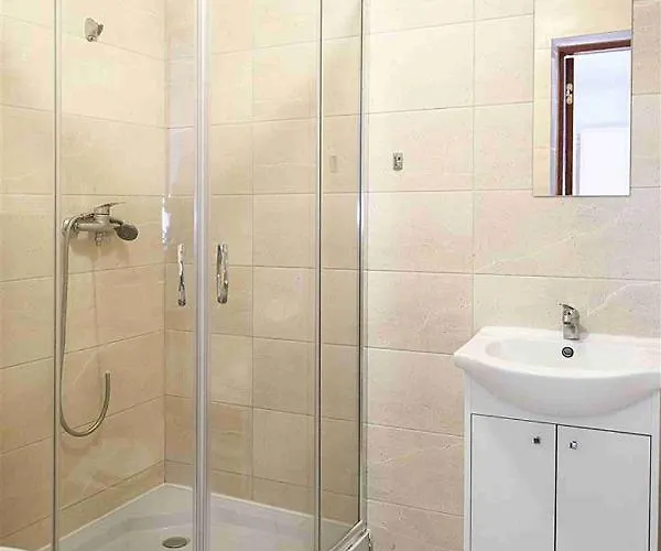 Jastrzebia منتجع *